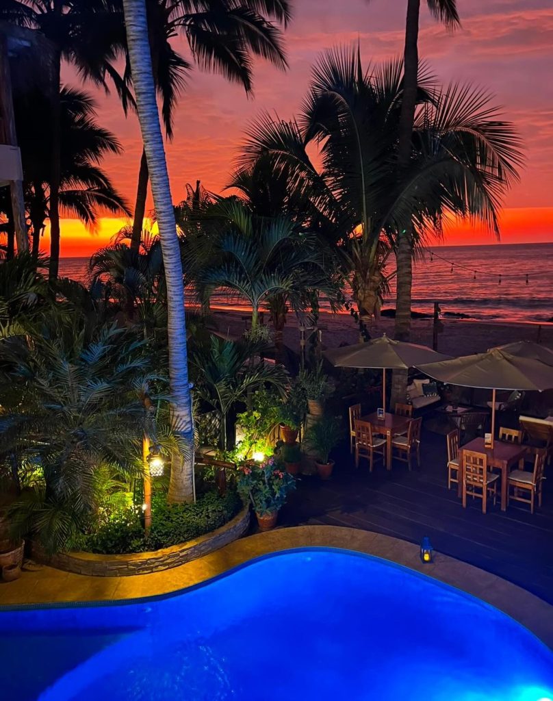 Los Corales