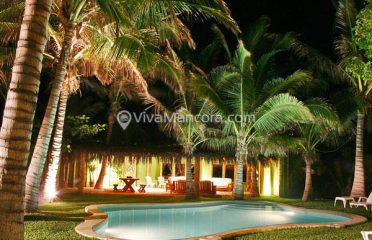 Los Algarrobos Casa y Bungalows